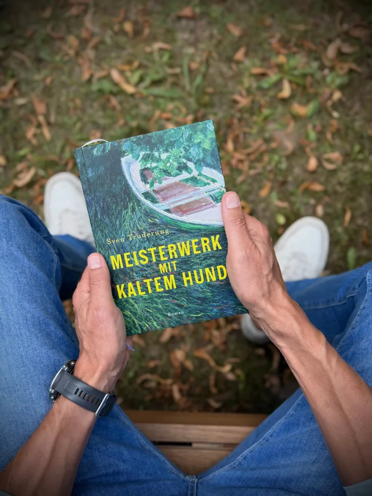 Der Roman „Meisterwerk mit Kaltem Hund“, gebundene Ausgabe.